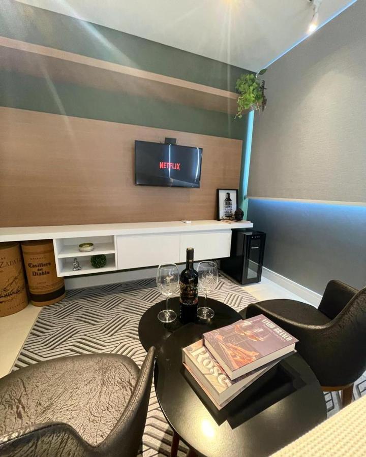 Apartamento Tematico Luxo Mundo Do Vinho! Бенту-Гонсалвис Экстерьер фото